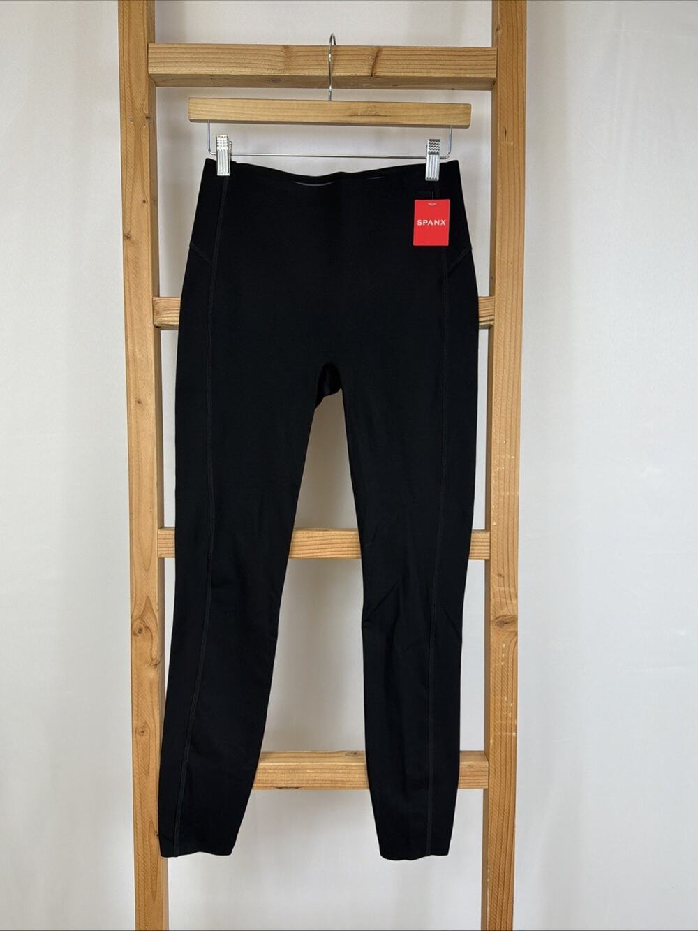 NWT Spanx Black Icon Leggings Women’s Small — Flat Front Curved Waistband